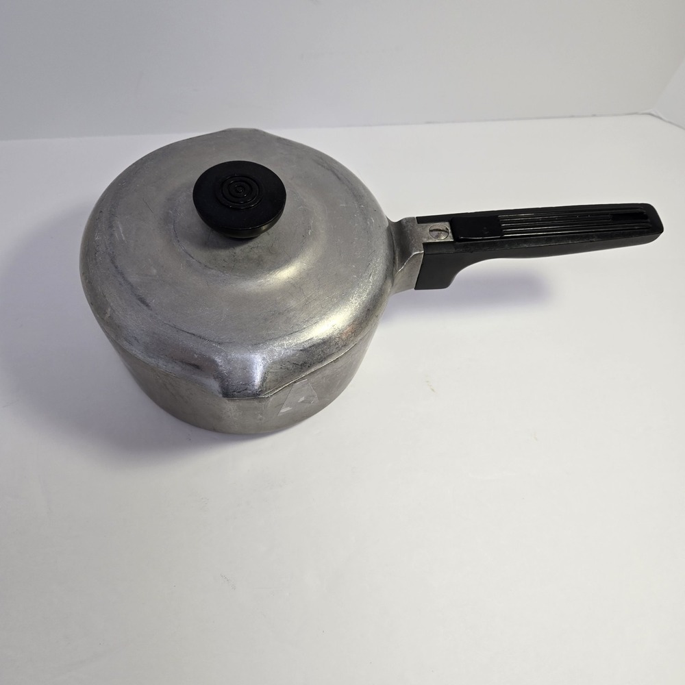 Wagner Ware Magnalite 2 QT Sauscepan With Lid 4682M Aluminum USA Vtg